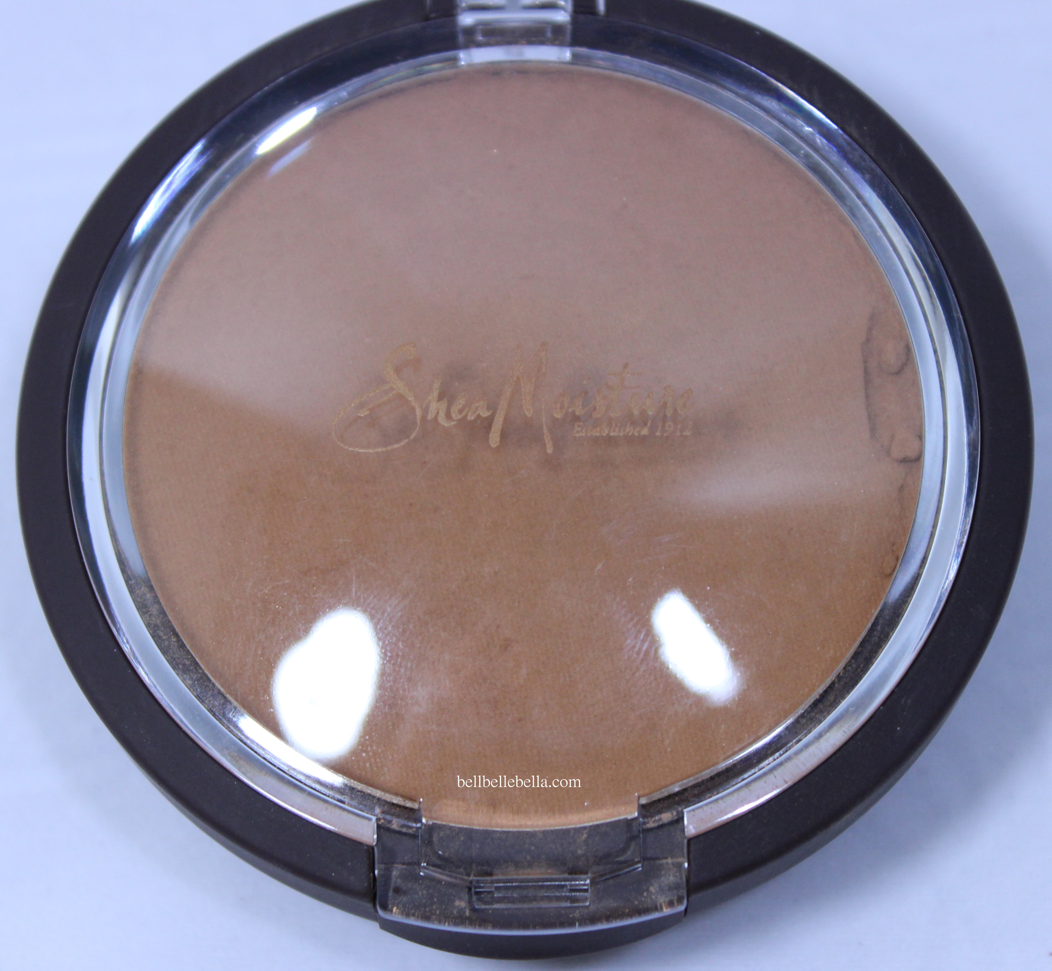 Shea Moisture Cosmetics Wet/Dry Pressed Powder Foundation Review graphic